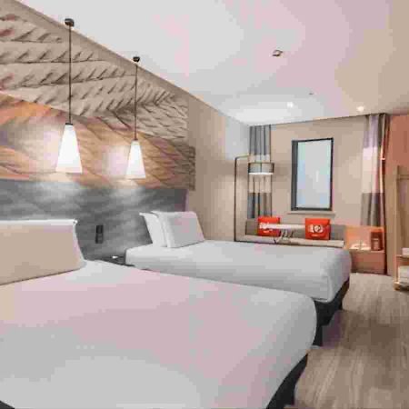 Ibis Shanghai New Hongqiao Exterior photo