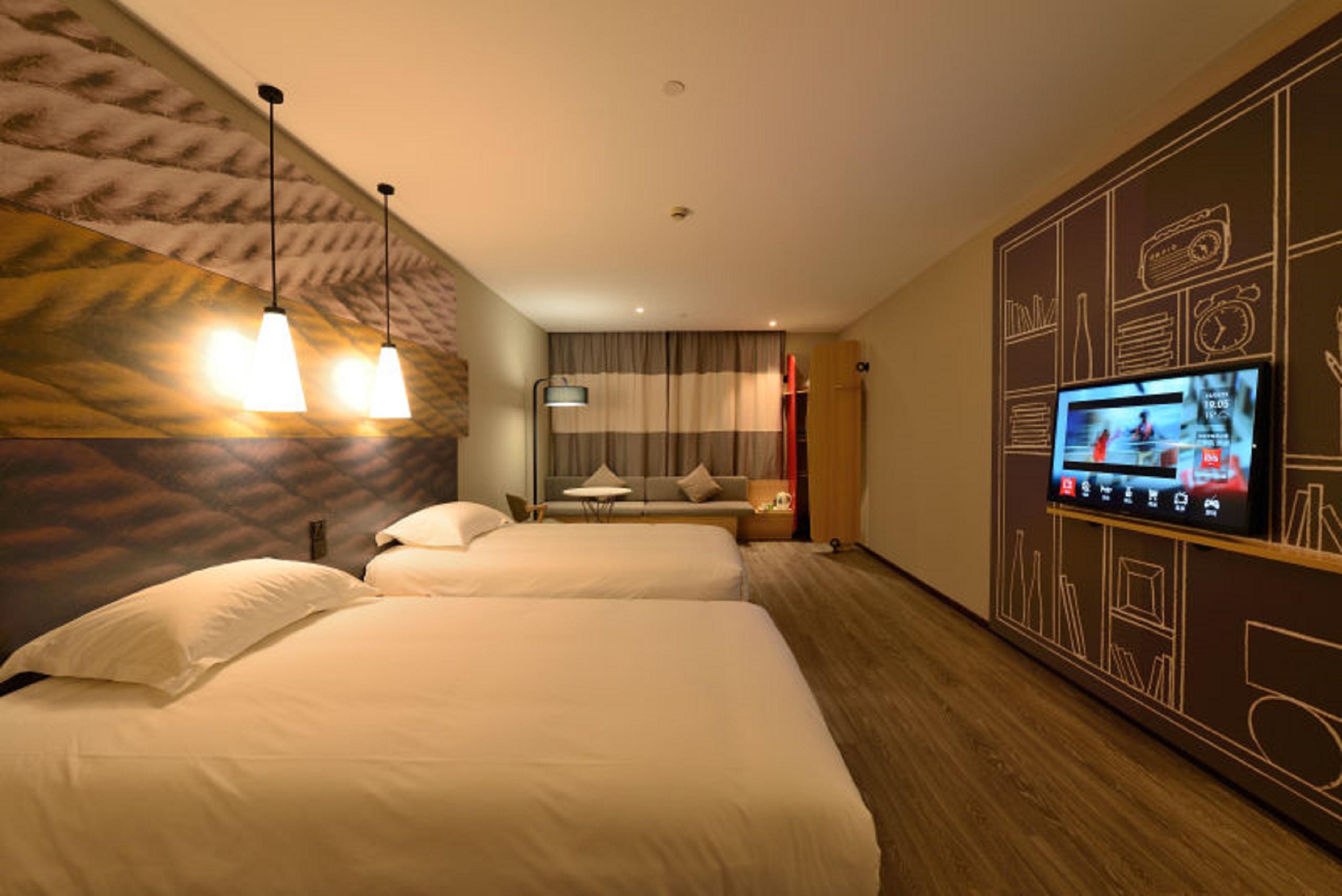 Ibis Shanghai New Hongqiao Exterior photo