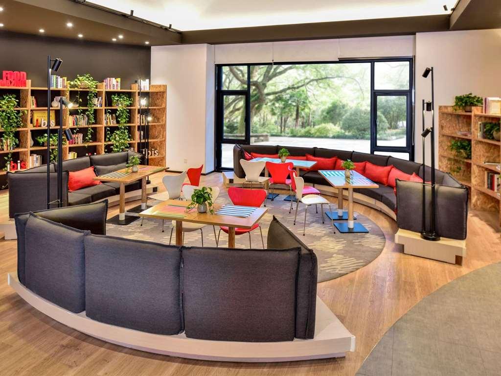 Ibis Shanghai New Hongqiao Exterior photo