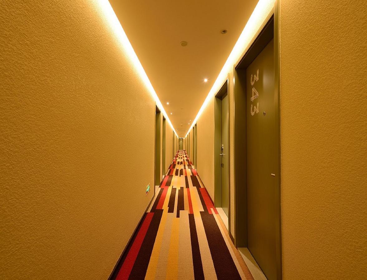 Ibis Shanghai New Hongqiao Exterior photo